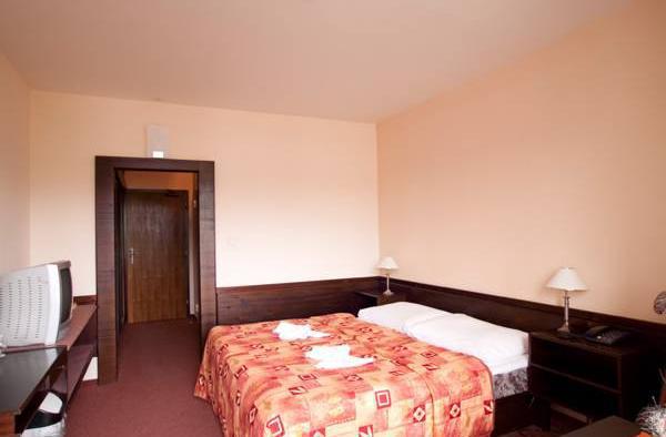 Hotel Park Dolny Kubin Exterior photo